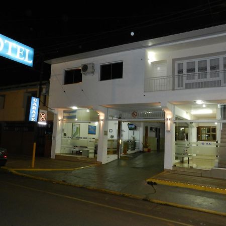Hotel Colon Посадас Екстериор снимка