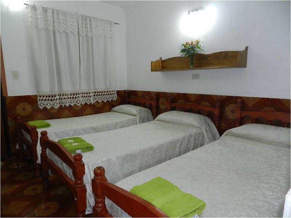 Hotel Colon Посадас Екстериор снимка