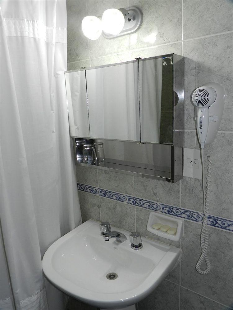 Hotel Colon Посадас Екстериор снимка