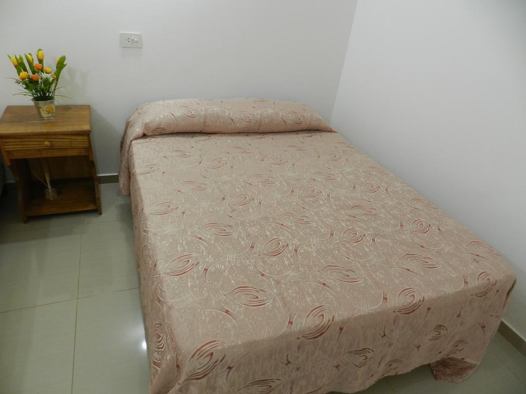 Hotel Colon Посадас Екстериор снимка