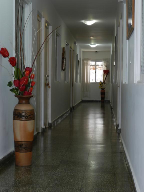 Hotel Colon Посадас Екстериор снимка